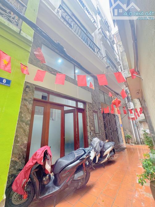 Nhà đẹp, ngõ rộng thông thoáng, gần hồ, DT 48m2, giá bán 10.2 tỷ có thương lượng - 6