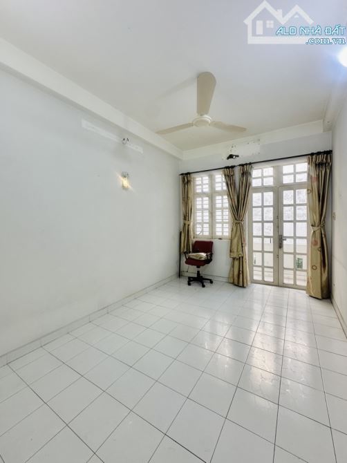 🥰NHÀ MỚI PHẠM VĂN HAI, 40M2, 4 TẦNG, 3 PHÒNG NGỦ, 3WC. GIÁ: 6,9 tỷ🥰 - 6