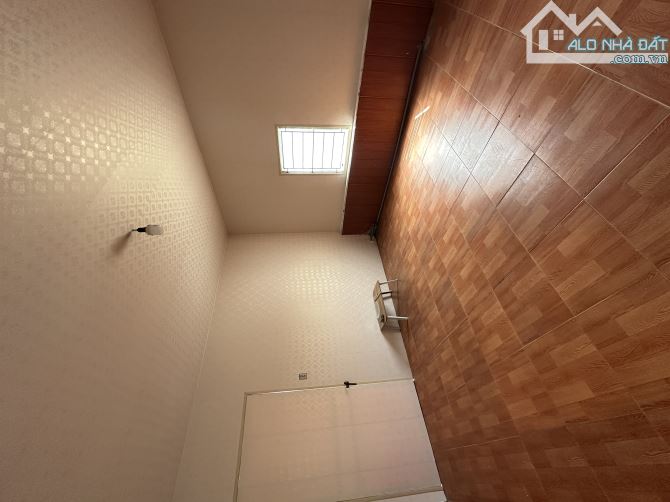 Nhà giá rẻ ngõ đường 19/5 dân xây còn ở tốt - 6