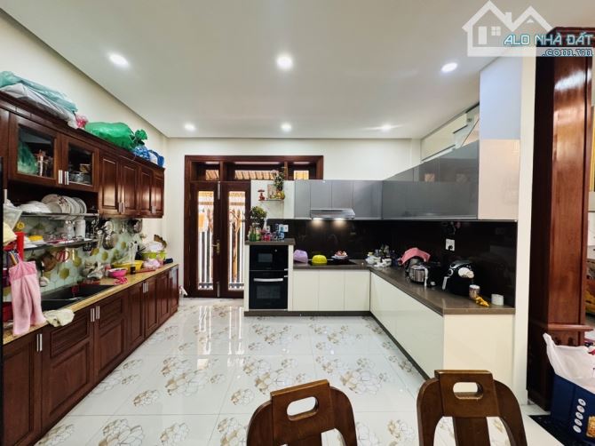 🏡H.àng t.uyển THĐ - 144m2 - 4 T.ầng - N.gang l.ớn 7.5m - h.ẻm 3m - 4pn , có kết cấu 🏡 - 6