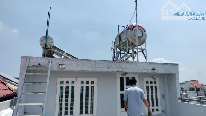 Nhà Mới 4 Tầng 80m2, 4PN, Huỳnh Tấn Phát, Nhà Bè, Xe Hơi Vào Tận Nhà, Sổ Hồng Riêng. Chỉ 8 - 6