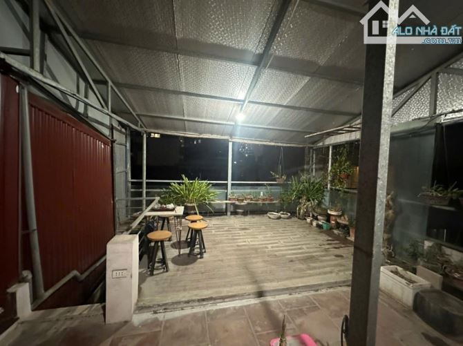 HOÀNG HOA THÁM-48Mx5TẦNG-MT HƠN 5M- Ô TÔ ĐỖ CỔNG- 4 NGỦ FULL-20MÔ TÔ TRÁNH-13TỶ - 7