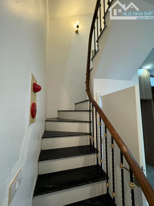 Bán nhà Yên Lãng Đống Đa, 53m2 * 5 tầng thang máy, MT 3,5M. Giá 15.5 tỷ - 7