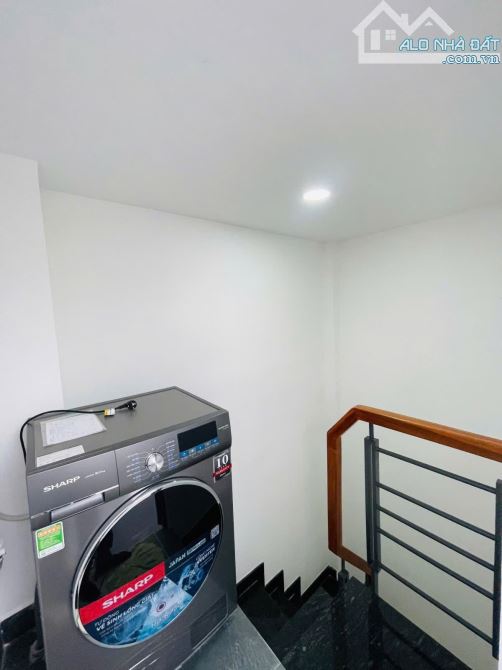 KHU PHÂN LÔ TRẦN HƯNG ĐẠO QUẬN 1 - 4 TẦNG MỚI - ĐẦY ĐỦ CÔNG NĂNG - SỔ HỒNG VUÔNG HOÀN C - 7