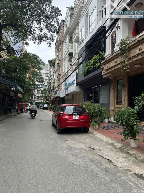 Nhà phân lô VIP Huỳnh Thúc Kháng Đống Đa ô tô tránh vỉa hè rộng 4T 56m2 kinh doanh sầm uất - 7