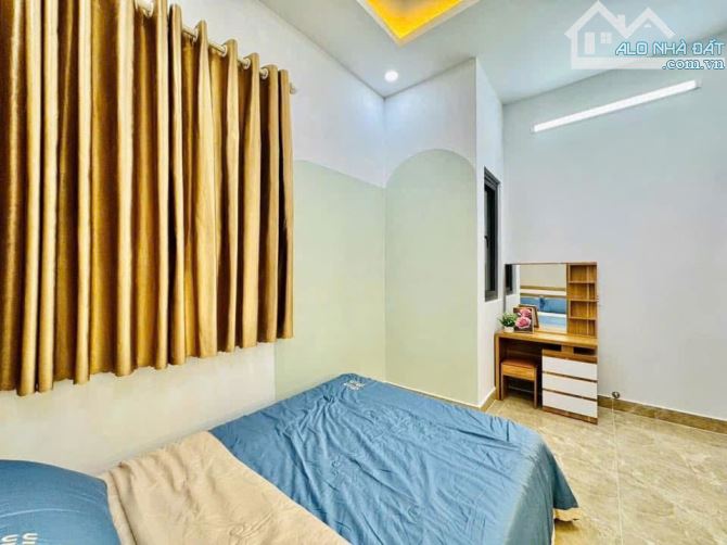 Đi nước ngoài định cư bán gấp nhà ở đường Trần Quốc Toản, phường Võ Thị Sáu, quận 3, giá 3 - 7