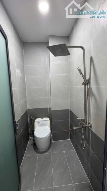 BÁN NHÀ GẦN  MẶT TIỀN TÂY THẠNH - 75M2-4 TẦNG-4PHÒNG NGỦ-5WC-DỌN VÀO Ở NGAY - 7