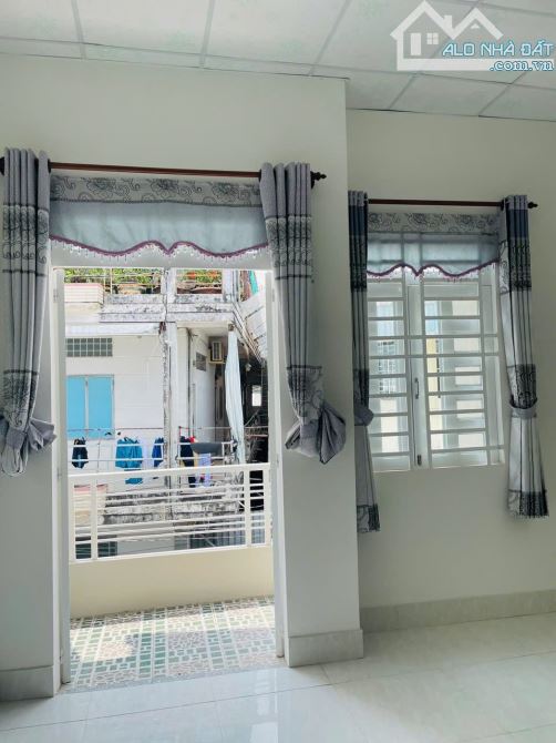 Bán nhà trệt lầu diện tích rộng gần hẻm 51 - 7