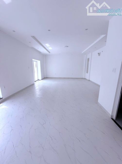 CHO THUÊ hoặc BÁN BIỆT THỰ 3 TẦNG 422m2 MẶT TIỀN ĐƯỜNG NGUYỄN VĂN LƯU (1B) KDC NAM LONG - 7