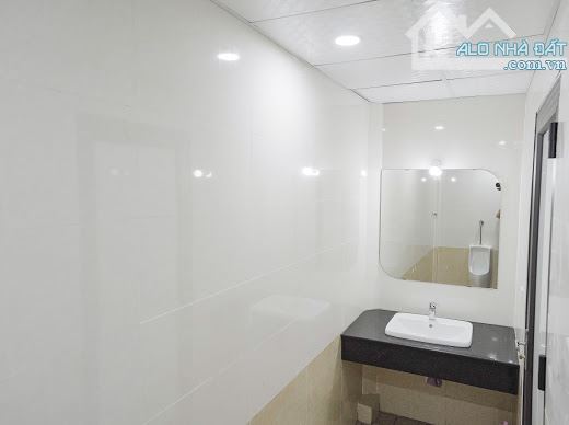 Mời thuê kho xưởng 660m2 h.đại có thể k.hợp làm v.phòng cách Xa La 5km trục đường Cienco 5 - 8