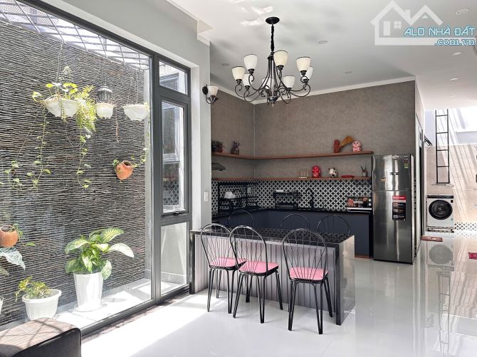 💥Nhà siêu dễ thương hẻm Nguyễn Hữu Thấu - 8 x 14m - 3.750 tỷ - 8