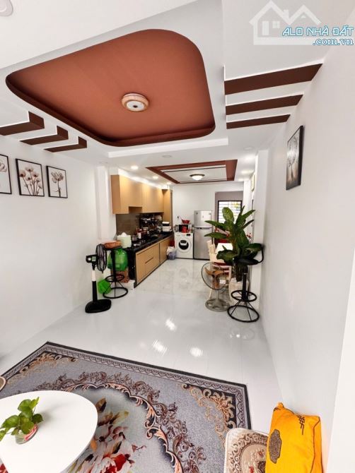 Nhà 2 mặt hẻm thoáng 4 tầng 3 phòng ngủ gần chợ Gò Vấp đường Nguyễn Thái Sơn Phường 5 - 8