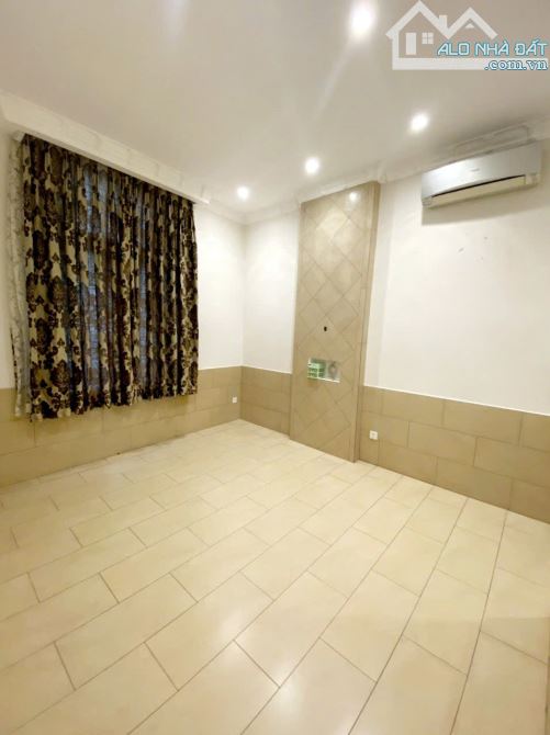 MT hẻm 8m 451/36 Tô Hiến Thành (3PN, 3WC), giá 20 triệu - 8