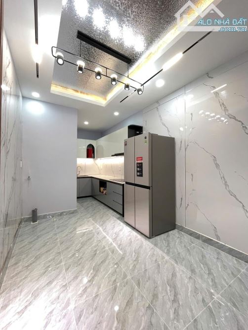 NHỈNH 6TỶ HXT 8M THÔNG TỨ TUNG 3 CĂN RA MẶT TIỀN LÊ VĂN SỸ 43M2 - 8