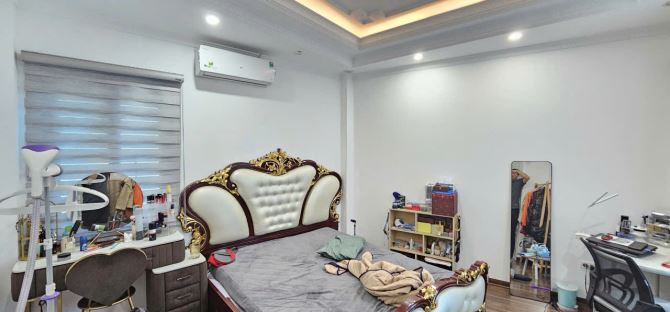 Nhà Mặt Phố Thạch Bàn Cách 50m 5 Tầng Ngõ Ít Nhà – Nhỉnh 6 tỷ - 8
