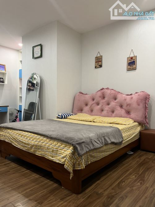 Bán căn hộ diện tích lớn 139m ở chung cư Huyndai Hillstate- Tô Hiệu- Hà Đông, giá 9.28 tỷ - 8