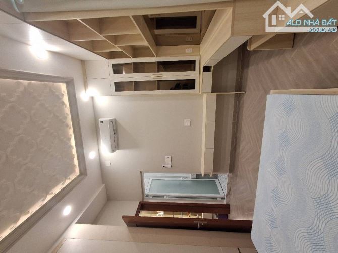 SIÊU PHẨM NHÀ PHỐ HIỆN ĐẠI FULL NỘI THẤT XỊN - 3 TẦNG - 5.5M x 15 M - CHỈ 8.TỶ7 76m2 - 9