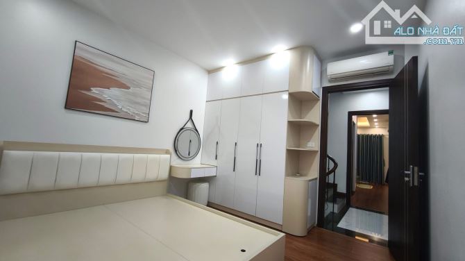 🔥 SIÊU PHẨM NGỌC THỤY - 44M² - 4 TẦNG - Ô TÔ ĐỖ CỬA - 9,2TỶ! - 9