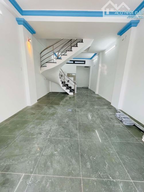 MỚI TINH VÀO Ở NGAY - 3 TẦNG  - OTO - NGUYỄN QUÝ YÊM- AN LẠC, BÌNH TÂN-DT: 4*12M- 5 TỶ 4 - 9