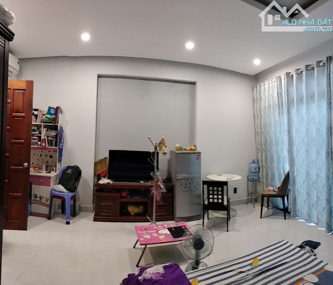 Nhà Mới 4 Tầng 80m2, 4PN, Huỳnh Tấn Phát, Nhà Bè, Xe Hơi Vào Tận Nhà, Sổ Hồng Riêng. Chỉ 8 - 9