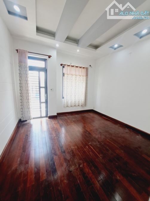 🏡Bán nhà Hoà Bình 2 MT - 54m2 - Ngang 4m - 5 Tầng - 6pn - hẻm 6m - An Ninh - Chỉ 9.7 Tỷ - 9