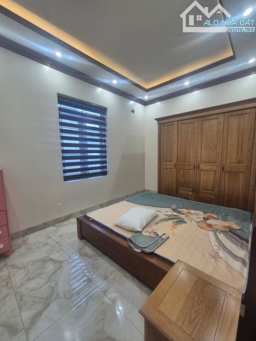 🛖: Bán nhà 4 tầng chung cư lương quán, nam sơn, DT 112m, Đường 12m 💸: 5,2 tỷ (02) - 9