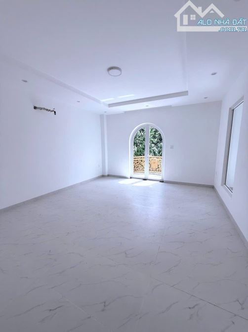 CHO THUÊ hoặc BÁN BIỆT THỰ 3 TẦNG 422m2 MẶT TIỀN ĐƯỜNG NGUYỄN VĂN LƯU (1B) KDC NAM LONG - 9