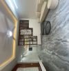 Nhà đẹp gần trường cấp 2 , 6 tầng  5 ngủ