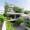 Bán căn villa hiện đại phong cách tối giản , đi bộ ra biển 5’ , cách biển 150m. Nha Trang