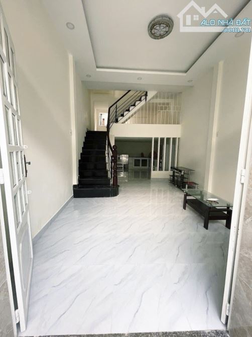 KÊNH TÂN HOÁ, 4x11, 4TẦNG, 5PN, GIÁP ĐẦM SEN Q11-TÂN BÌNH, CHỉ 4.x TỶ