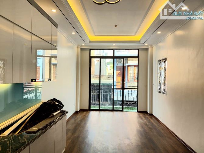 Bán nhà Liên Ninh, Thanh Trì, 4 tầng mới koog, ngõ nông, giá 4.39 tỷ