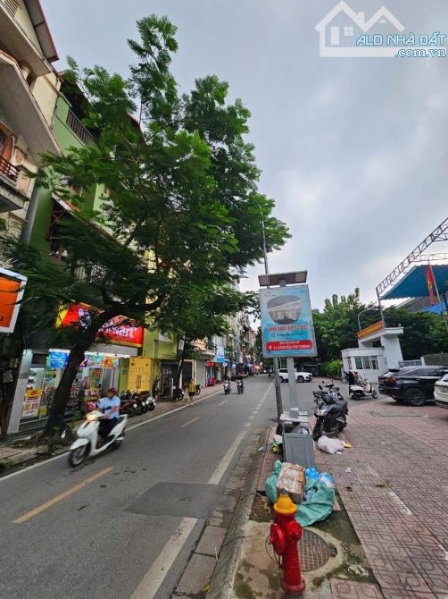 BÁN NHÀ MẶT PHỐ NGUYỄN CÔNG HOAN, BA ĐÌNH - LÔ GÓC 72M2 x 5 TẦNG - THANG MÁY - GIÁ 36,9 TỶ