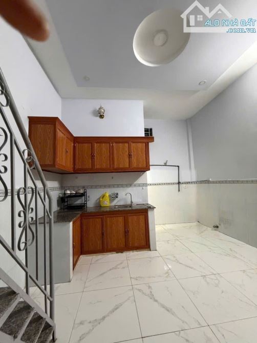NHÀ NGÃ 4 GA GIÁ RẺ – HÀ HUY GIÁP, Q12 - SỔ RIÊNG – TRỆT LẦU 2PN – CHỈ 1.95 TỶ