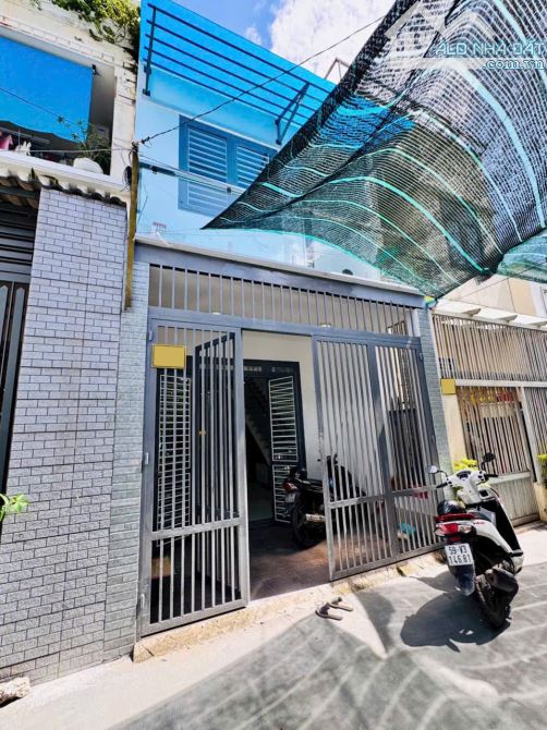 NHÀ ĐẸP VƯỜN LAI NỐI DÀI, Q.12 – 2 TẦNG - FULL NỘI THẤT – HẺM Ô TÔ – CHỈ 4.28 TỶ (BỚT LỘC)