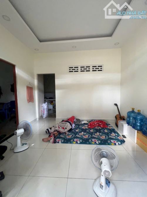 Nhà C4 Linh Chiểu Thủ Đức 61m², đang cho thuê 8tr/th, giá 3.55 tỷ