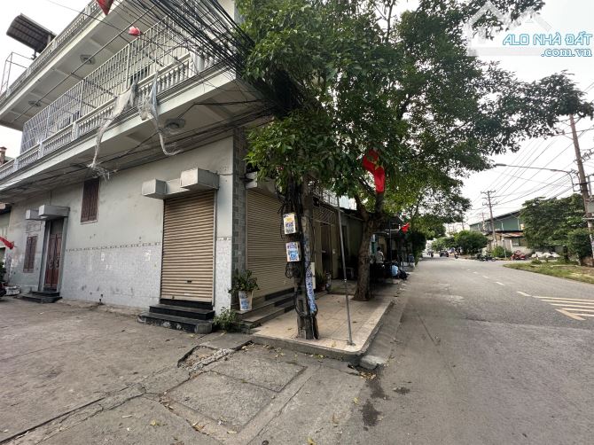 LÔ GÓC 2 MẶT TIỀN 185M2, SIÊU HIẾM DĨ AN ,HỒ CHÍ MINH🔥
