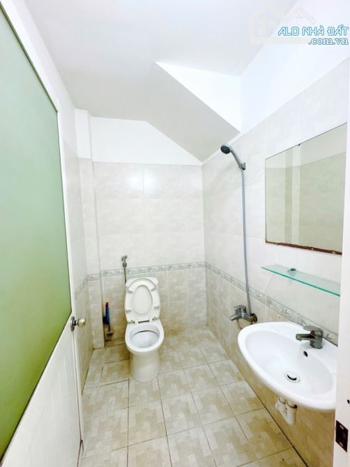 Bán nhà HXH 6M đường Lê Văn Quới, P BTĐ A, Quận Bình Tân DT 60m2(5x12)x3 Tầng Giá 5.7 Tỷ