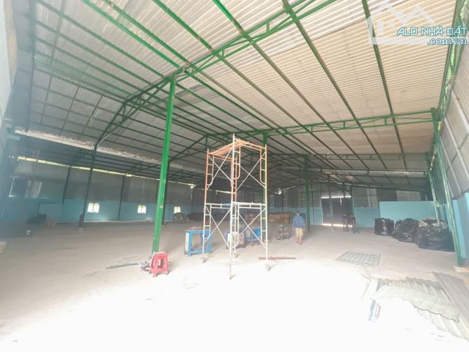 XT486 nhà xưởng sản xuất thu hút nhiều ngành nghề. Xa dân cư