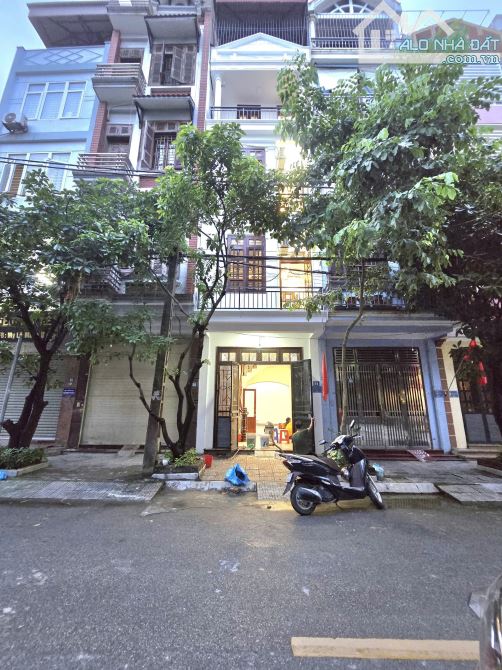 MẶT PHỐ  TRẦN ĐĂNG NINH PHÂN LÔ Ô TÔ KINH DOANH 38M 4 TẦNG GIÁ YÊU THƯƠNG