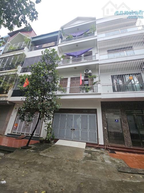 Khó tin! Nhà thang máy Mậu Lương vài bước ra trục lớn, pháp lý chuẩn, giá hợp lý