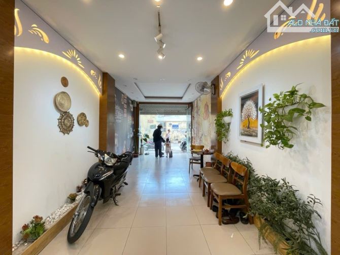 CẠNH TẬP THỂ CÔNG AN ĐA SỸ HÀ ĐÔNG, 39M, 5T, MT3,4M, GIÁ 12,9 TỶ