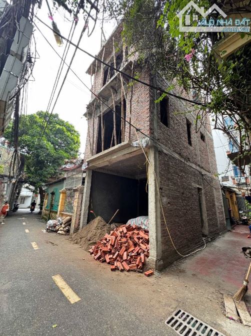 Nhà Mới49 Thúy Lĩnh-Lô Góc- 5 Tầng*35m Ô TÔ qua nhà - Gần Phố tặng FULL NỘI THẤT XỊN