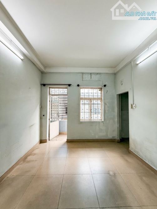BÁN NHÀ NGUYỄN KIỆM P3 PHÚ NHUẬN, HẺM 6M TRƯỚC NHÀ, 70M², 4 TẦNG 6PN – GIÁ CHỈ 8.55 TỶ