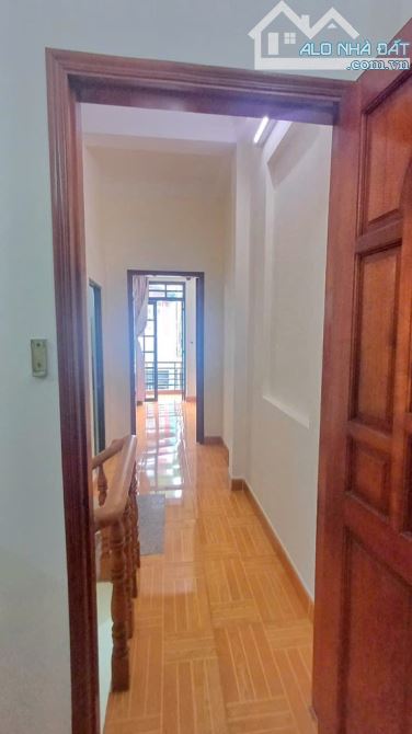 Nhà Gò Vấp 3 tầng BTCT hẻm xe hơi 5m 150m2 sử dụng đường Phạm Văn Chiêu Phường 14