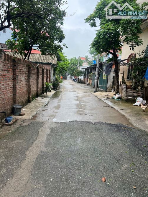 Đất Phú Nghĩa 80m oto vào đất gần chợ và trường học giá 3,45 tỷ