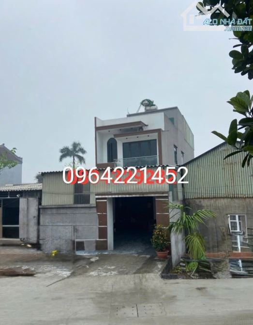 Chính chủ gửi bán căn nhà 3 tầng Văn Môn, Yên Phong 175m, giá chỉ 4,1 tỷ.