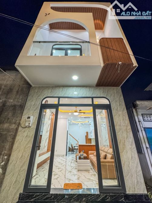 BÁN NHÀ 1 TRỆT 1 LẦU MỚI ĐẸP HẺM 311 - NGUYỄN VĂN CỪ - TP CẦN THƠ.