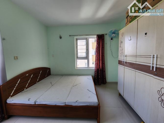 Cho thuê căn hộ 1 phòng ngủ, view biển chung cư OSC Land. Giá 5 trđ