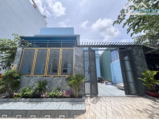 🔥🔥😳 S.Ố.C 😳🔥🔥 121M2- đường 10M - 2TẦNG - TT NHÀ BÈ - CHỈ 6.75TỶ ( TLCC)🤩✨✨  🏡🏡