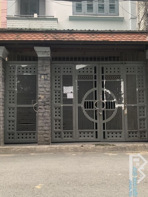nhà đối diện chợ Xuân Thới Thượng - SHR - Dt 5x13m- Giá 2,8ty tl